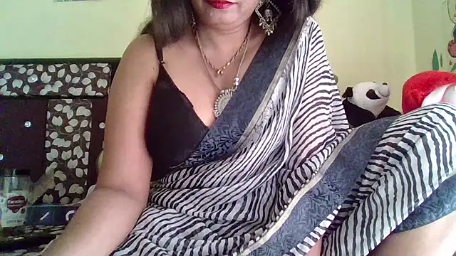 Snapshot of NautyBabe chatting on February 23, 2025, 10:06 am NautyBabe online show from February 23, 2025, 10:06 am