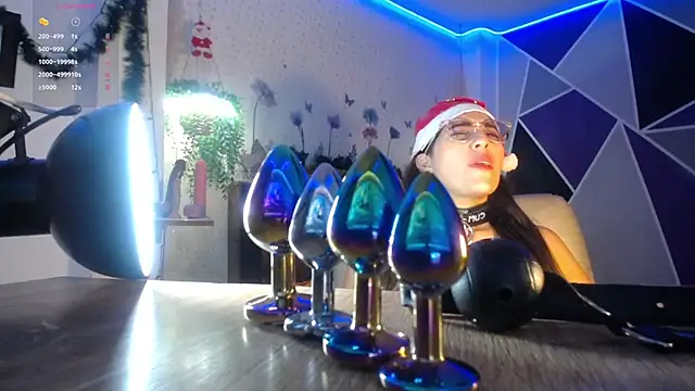 DaMikaela  online show from December 16, 2025, 6:57 pm