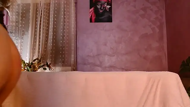 Snapshot of DanieleAida chatting on January 11, 2025, 12:07 pm DanieleAida online show from January 11, 2025, 12:07 pm