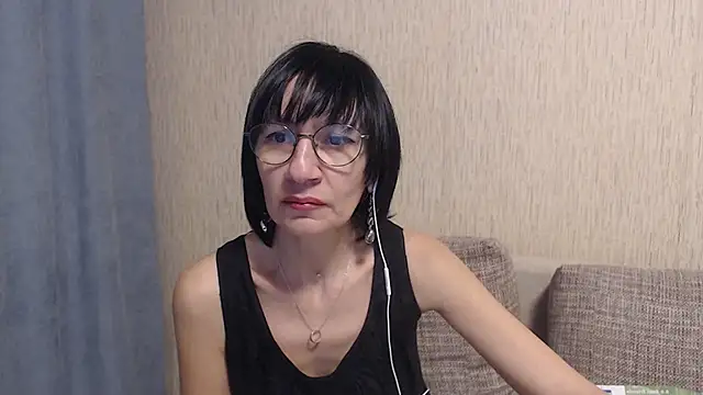 Erica95Bloom online show from February 15, 2025, 6:55 pm