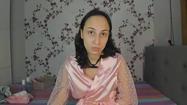 Alisagold90 online show from February 19, 2025, 4:11 pm