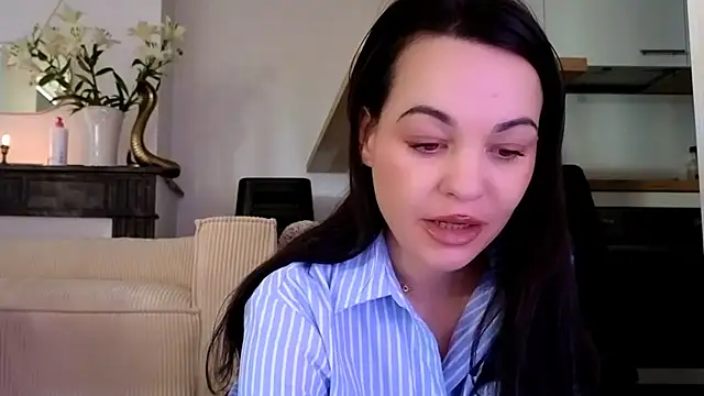 Lilie romeo online show from December 18, 2024, 11:24 am