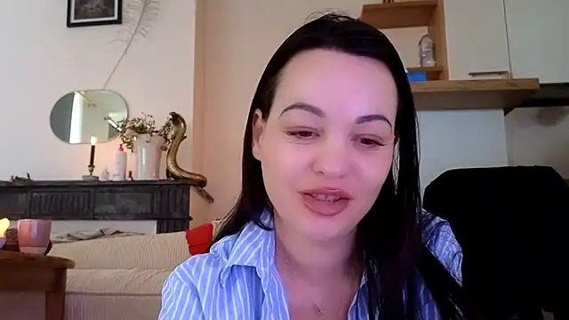 Lilie romeo online show from February 27, 2025, 11:31 am