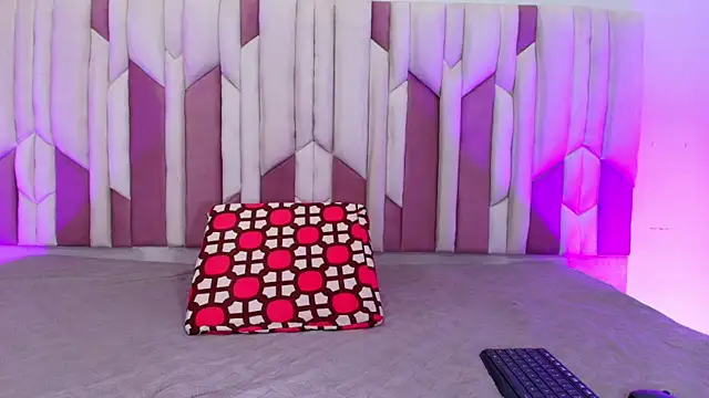 Snapshot of lucyy_gray chatting on October 17, 2025, 3:10 am lucyy gray online show from October 17, 2025, 3:10 am