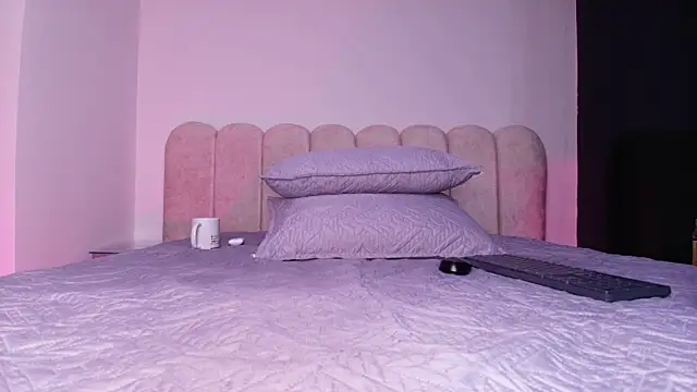 Snapshot of lucyy_gray chatting on November 19, 2025, 3:06 am lucyy gray online show from November 19, 2025, 3:06 am