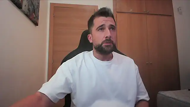 alex877x online show from October 7, 2025, 9:39 am