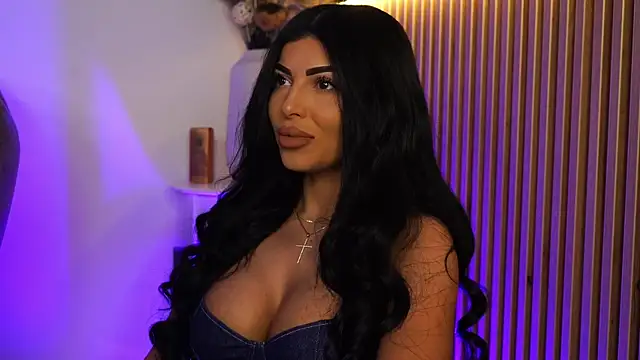 KimyBroox online show from March 11, 2025, 11:04 pm