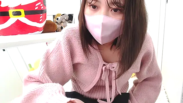 Snapshot of SUZU_ chatting on December 12, 2024, 3:16 pm SUZU online show from December 12, 2024, 3:16 pm