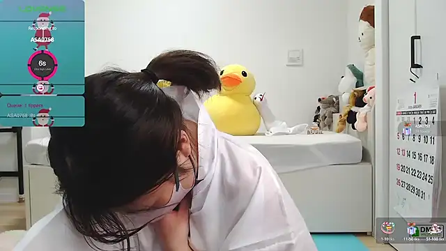 Snapshot of SUZU_ chatting on January 2, 2025, 12:46 pm SUZU online show from January 2, 2025, 12:46 pm