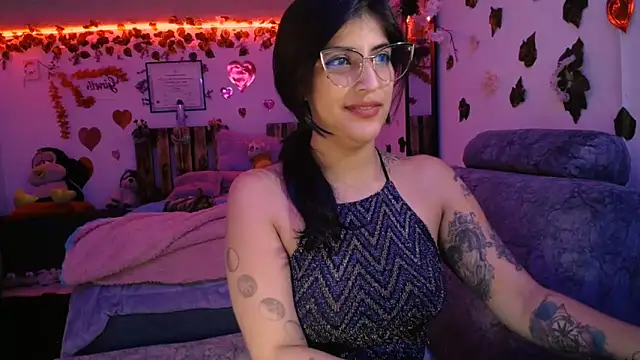 azahar  ziiz online show from March 21, 2025, 3:12 am