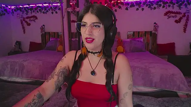 azahar  ziiz online show from November 14, 2025, 12:09 am