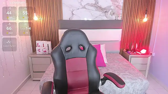 megancero online show from October 3, 2025, 12:46 pm