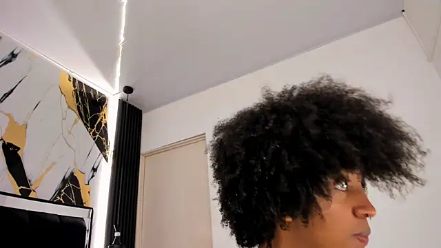 Snapshot of eileen_tanihara chatting on February 8, 2025, 1:11 pm eileen tanihara online show from February 8, 2025, 1:11 pm