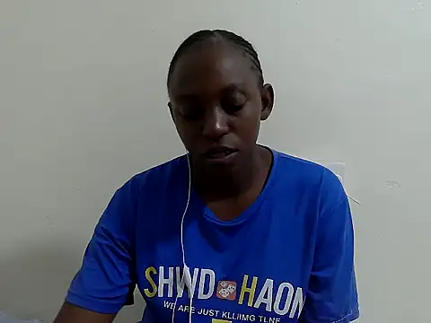 Snapshot of lizbela1 chatting on December 2, 2025, 7:53 pm lizbela1 online show from December 2, 2025, 7:53 pm