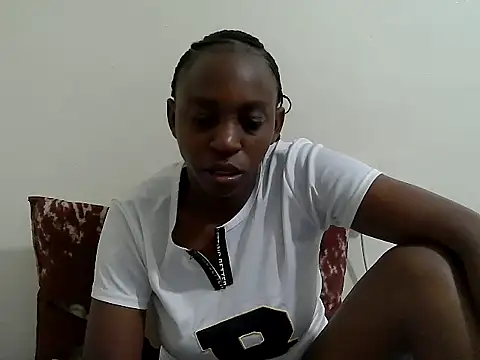 Snapshot of lizbela1 chatting on December 16, 2025, 12:59 am lizbela1 online show from December 16, 2025, 12:59 am