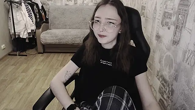 Snapshot of AmeliaKamishiro chatting on January 4, 2025, 2:56 pm AmeliaKamishiro online show from January 4, 2025, 2:56 pm