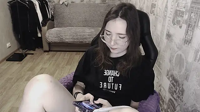 Snapshot of AmeliaKamishiro chatting on February 11, 2025, 11:01 pm AmeliaKamishiro online show from February 11, 2025, 11:01 pm