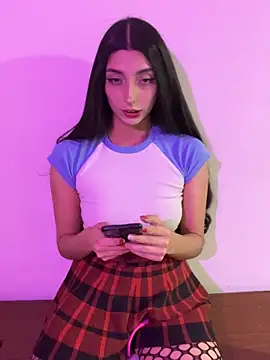 Snapshot of Felicia_smok3 chatting on January 4, 2025, 12:59 am Felicia smok3 online show from January 4, 2025, 12:59 am