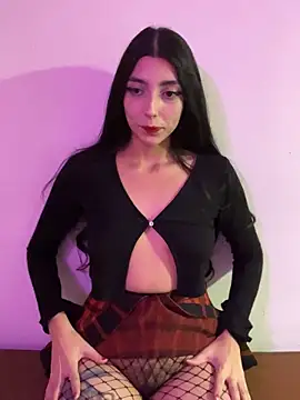 Snapshot of Felicia_smok3 chatting on February 27, 2025, 3:36 am Felicia smok3 online show from February 27, 2025, 3:36 am