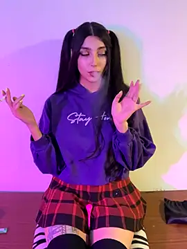 Felicia smok3 online show from November 8, 2025, 4:01 am