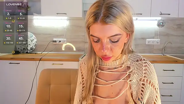 Ashley-Urban online show from December 13, 2024, 11:39 pm