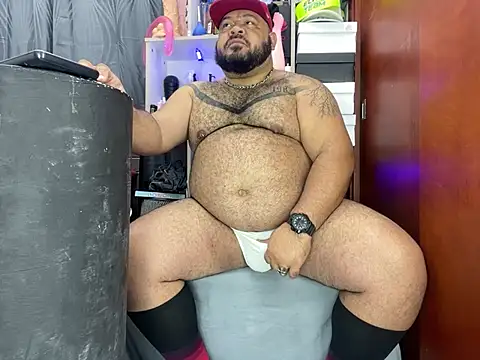 Snapshot of Latino_bigcock chatting on February 26, 2025, 8:54 pm Latino bigcock online show from February 26, 2025, 8:54 pm