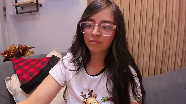 Snapshot of Eva_Macalliter chatting on December 24, 2024, 7:06 am Eva Macalliter online show from December 24, 2024, 7:06 am