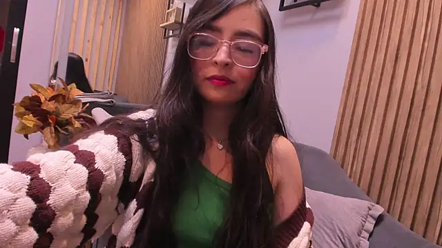 Snapshot of Eva_Macalliter chatting on November 28, 2025, 3:20 am Eva Macalliter online show from November 28, 2025, 3:20 am