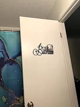 SweetHoneyBunz online show from December 16, 2025, 4:12 pm