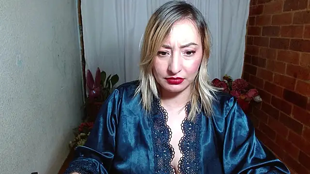 Snapshot of rashellroses22 chatting on December 11, 2024, 10:27 pm rashellroses22 online show from December 11, 2024, 10:27 pm