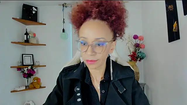 Snapshot of ScarlettMalbec chatting on December 7, 2024, 10:39 pm ScarlettMalbec online show from December 7, 2024, 10:39 pm