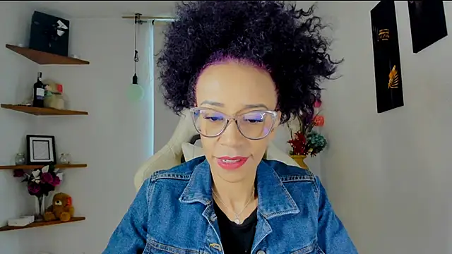 Snapshot of ScarlettMalbec chatting on December 12, 2024, 10:31 pm ScarlettMalbec online show from December 12, 2024, 10:31 pm
