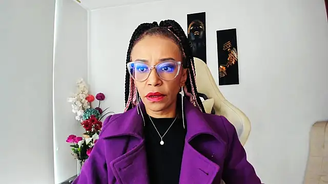 Snapshot of ScarlettMalbec chatting on February 15, 2025, 8:33 pm ScarlettMalbec online show from February 15, 2025, 8:33 pm
