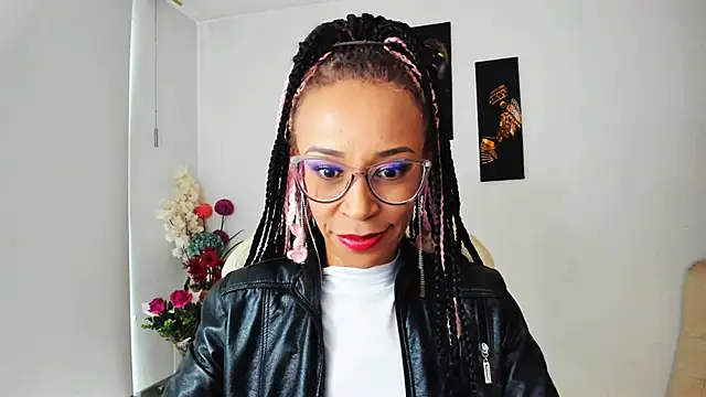 Snapshot of ScarlettMalbec chatting on February 17, 2025, 8:26 pm ScarlettMalbec online show from February 17, 2025, 8:26 pm