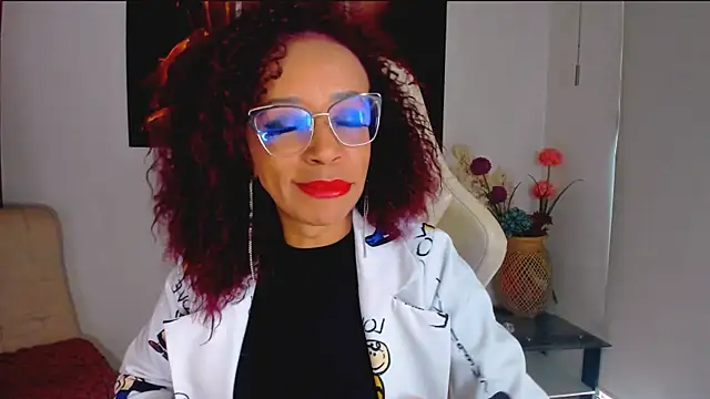Snapshot of ScarlettMalbec chatting on October 11, 2025, 9:24 pm ScarlettMalbec online show from October 11, 2025, 9:24 pm