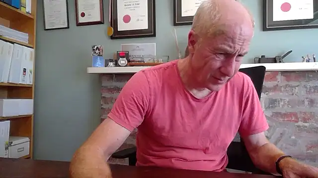 Snapshot of jiggy77777 chatting on December 11, 2024, 4:49 am jiggy77777 online show from December 11, 2024, 4:49 am