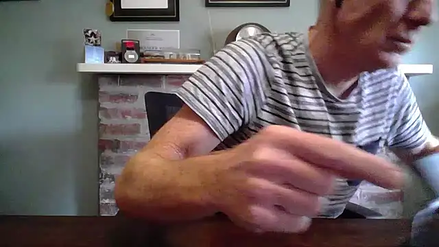 Snapshot of jiggy77777 chatting on February 13, 2025, 12:46 am jiggy77777 online show from February 13, 2025, 12:46 am