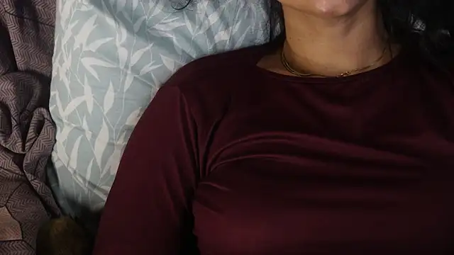 Snapshot of -AyeshaSinghania- chatting on September 18, 2025, 8:38 am -AyeshaSinghania- online show from September 18, 2025, 8:38 am