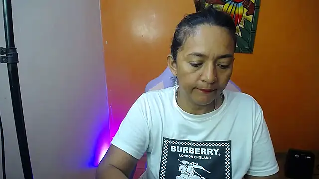 daleska ayala 1 online show from February 1, 2025, 4:44 pm