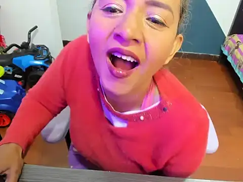 daleska ayala 1 online show from October 4, 2025, 5:11 pm