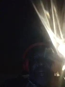 macnificent1fr online show from December 4, 2025, 2:21 am