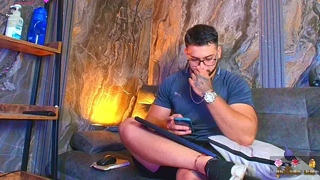 Andrew Brown online show from February 14, 2025, 2:33 pm