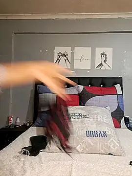 Snapshot of Toya_P chatting on October 23, 2025, 12:04 pm Toya P online show from October 23, 2025, 12:04 pm