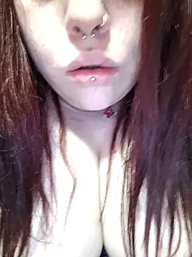 Snapshot of persefone97 chatting on January 13, 2025, 7:21 am persefone97 online show from January 13, 2025, 7:21 am