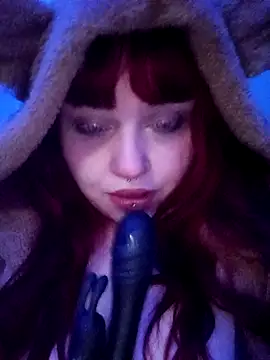 Snapshot of persefone97 chatting on October 30, 2025, 7:36 pm persefone97 online show from October 30, 2025, 7:36 pm