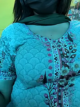 Snapshot of lovely_zara chatting on February 4, 2025, 8:02 am lovely zara online show from February 4, 2025, 8:02 am