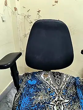 Snapshot of lovely_zara chatting on February 11, 2025, 6:40 am lovely zara online show from February 11, 2025, 6:40 am