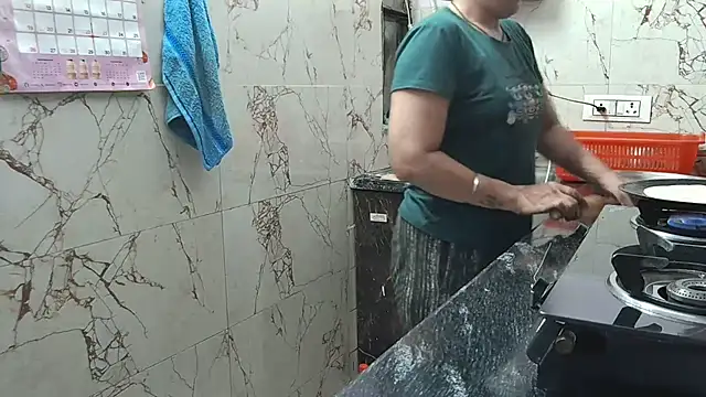 bhabhisexxy 880 online show from October 12, 2025, 3:05 am