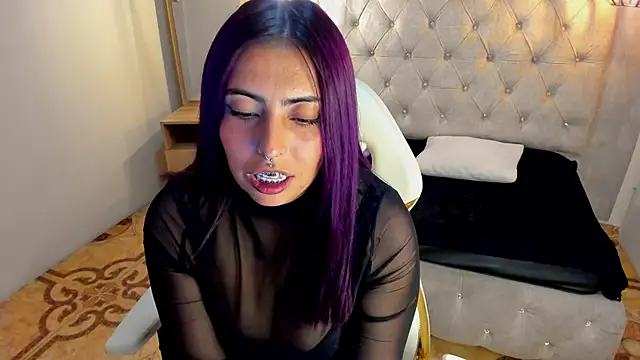 Snapshot of Alice_Laurentt chatting on January 23, 2025, 9:18 am Alice Laurentt online show from January 23, 2025, 9:18 am