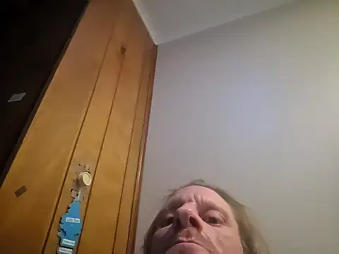 Travislovescum online show from October 6, 2025, 10:23 am